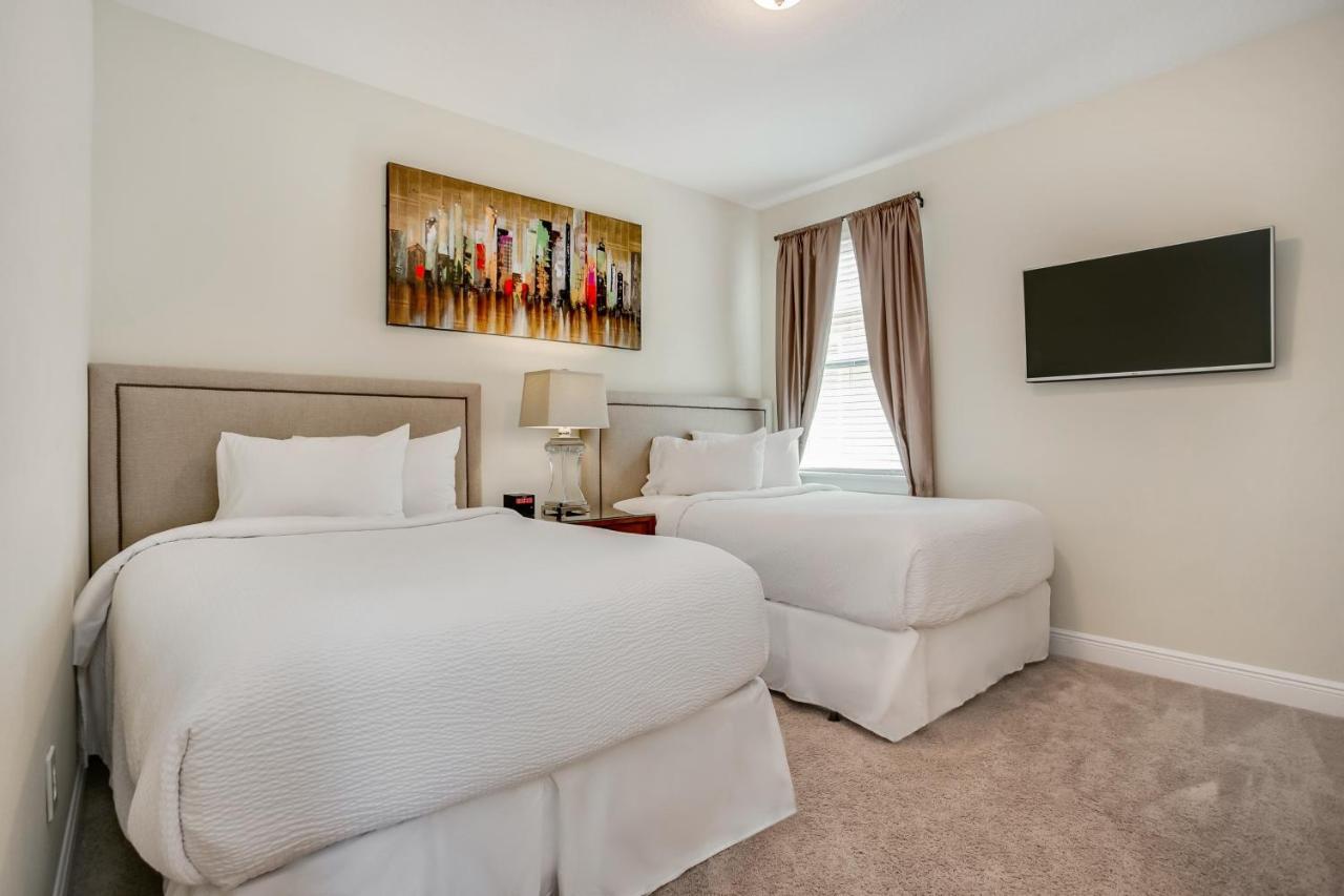 Encore 8 Bedroom Vacation With Pool 2105 Holiday home *