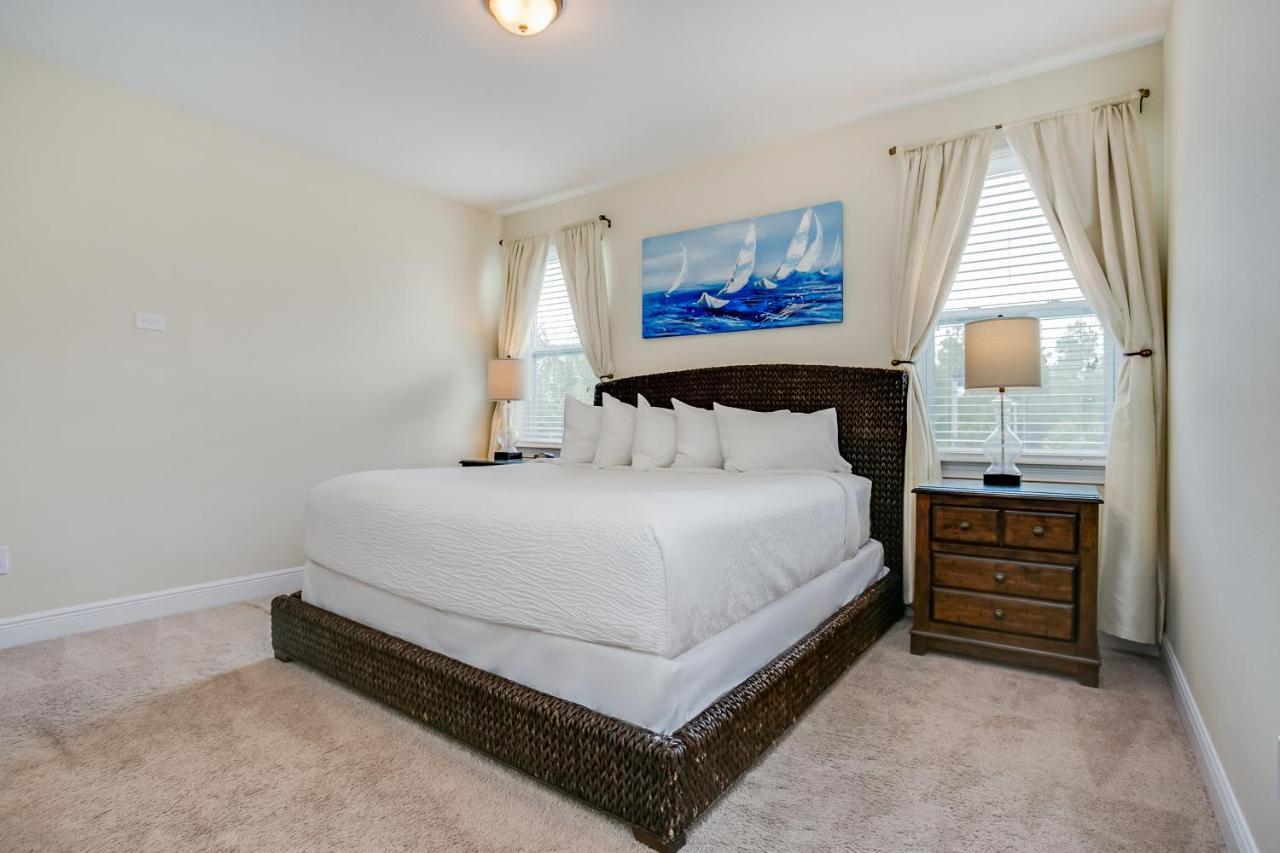 Encore 8 Bedroom Vacation With Pool 2105 Holiday home *
