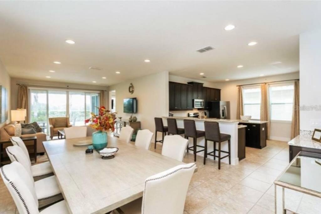 Luxurious Modern Near Disney With Theater, Pool And Spa In Encore At Reunion Orlando