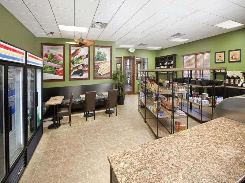 4 Bedroom 3 Bath Town In The Paradise Palms * Orlando