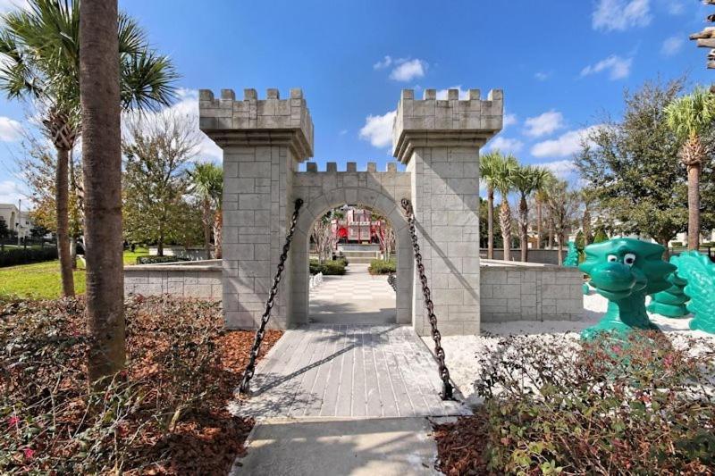 Amazing 6 Bedroom 4 Bath Pool In Kissimmee