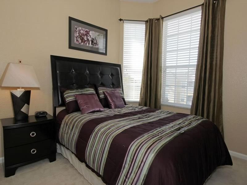 Beautiful 3 Bedroom 2 Bath Condo With A View *