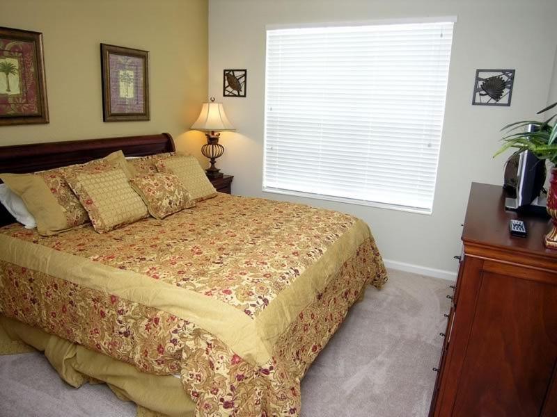 Luxury 4 Bedroom 4 Bath Home With Private Pool & Spa * Orlando