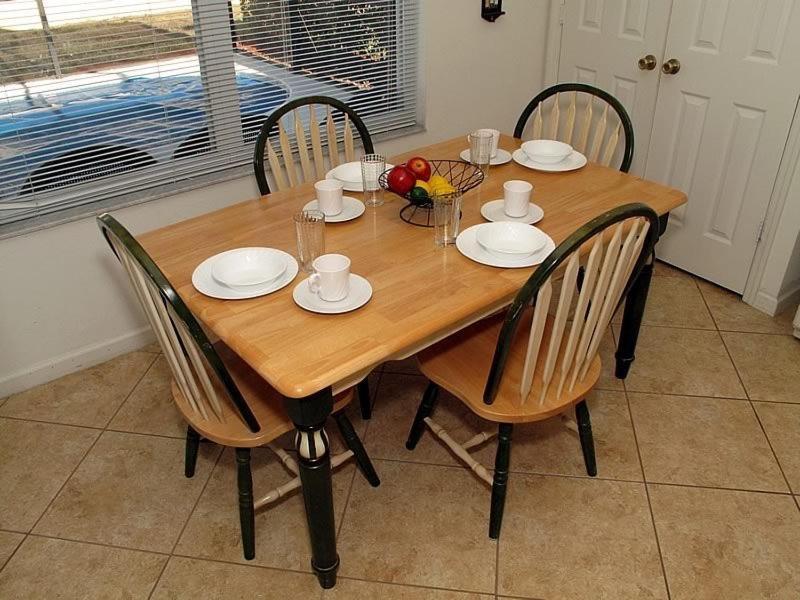 Holiday home 4 Bedroom Pool With Games In Gated