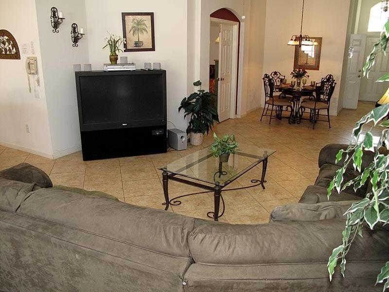4 Bedroom Pool With Games In Gated Holiday home