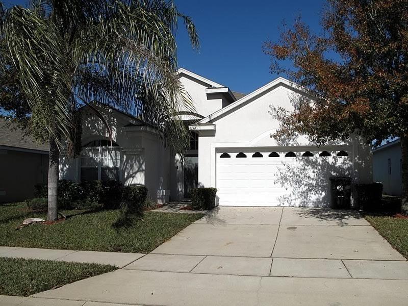 Holiday home 4 Bedroom Pool With Games In Gated *