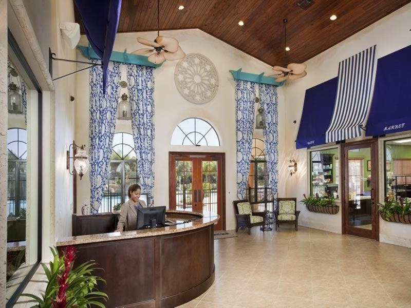 4 Bedroom 3 Bath Town In The Paradise Palms