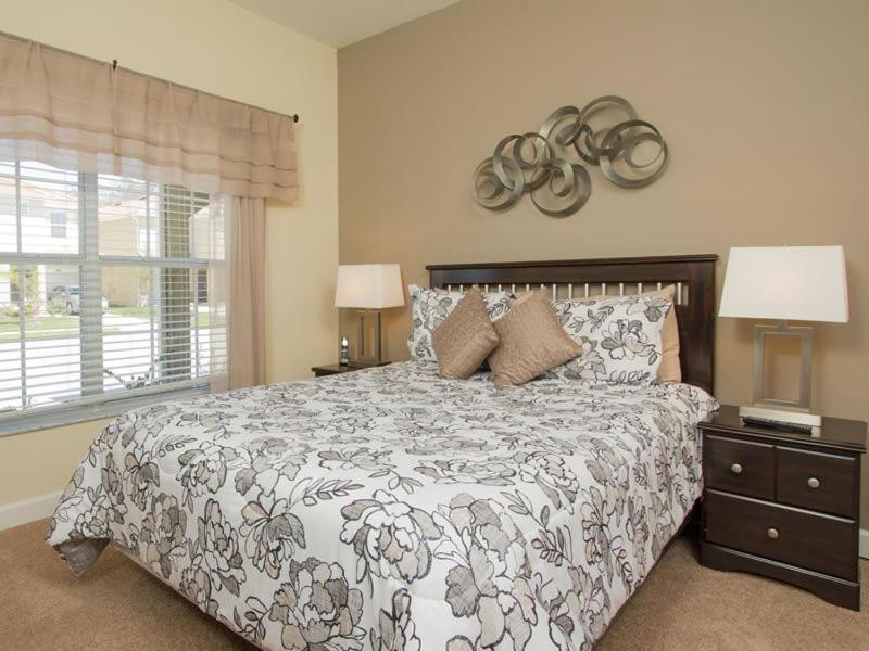 Holiday home 4 Bedroom 3 Bath Town In The Paradise Palms Orlando