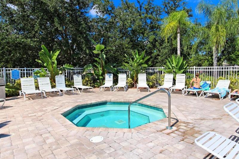 Holiday home 4 Bedroom Pool With Games In Gated Orlando