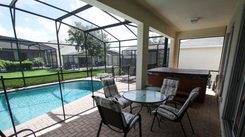Holiday home Lovely 4 Bed 4 Bath Pool In Windsor Hills