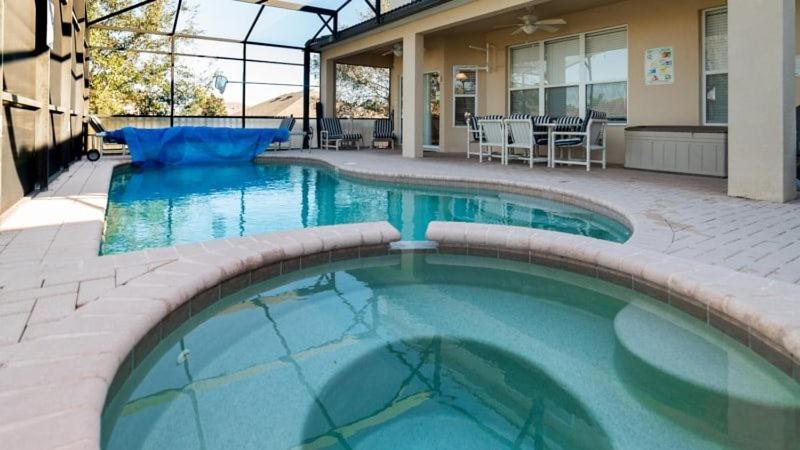 Holiday home Stunning 6 Bedroom Pool In Windsor Hills *