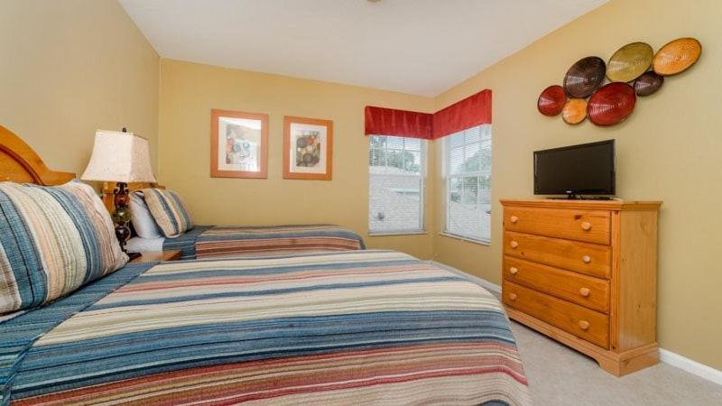 5 Bedroom Pool In Windsor Palms Gated Holiday home *
