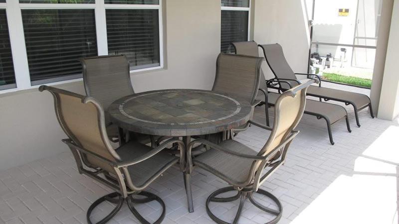 Amazing 6 Bedroom 4 Bath Pool In Kissimmee