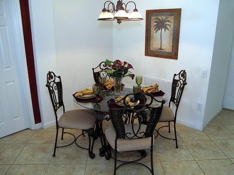 4 Bedroom Pool With Games In Gated Orlando