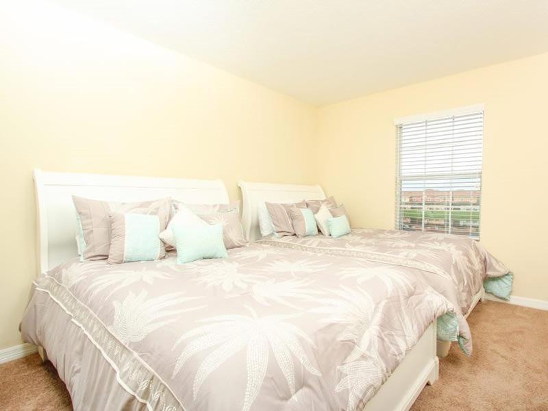 4 Bedroom 3 Bath Town With Pool In Paradise Palms * Orlando