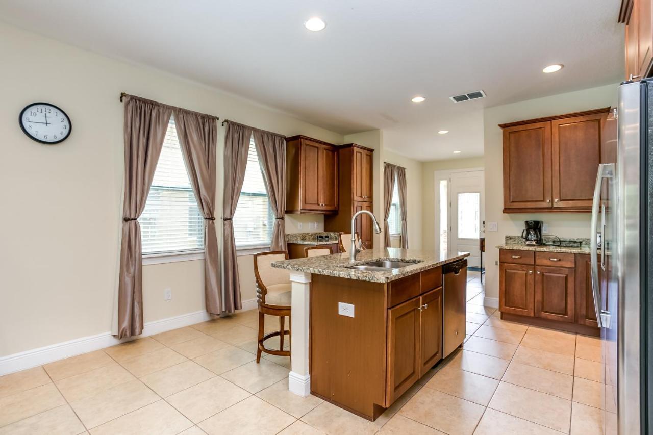 Encore 8 Bedroom Vacation With Pool 2105