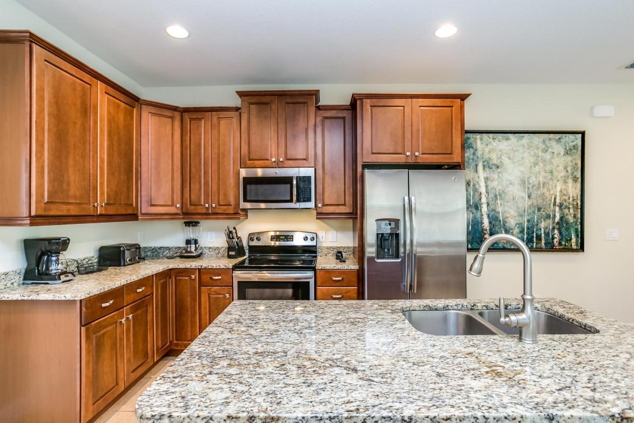 Encore 8 Bedroom Vacation With Pool 2105