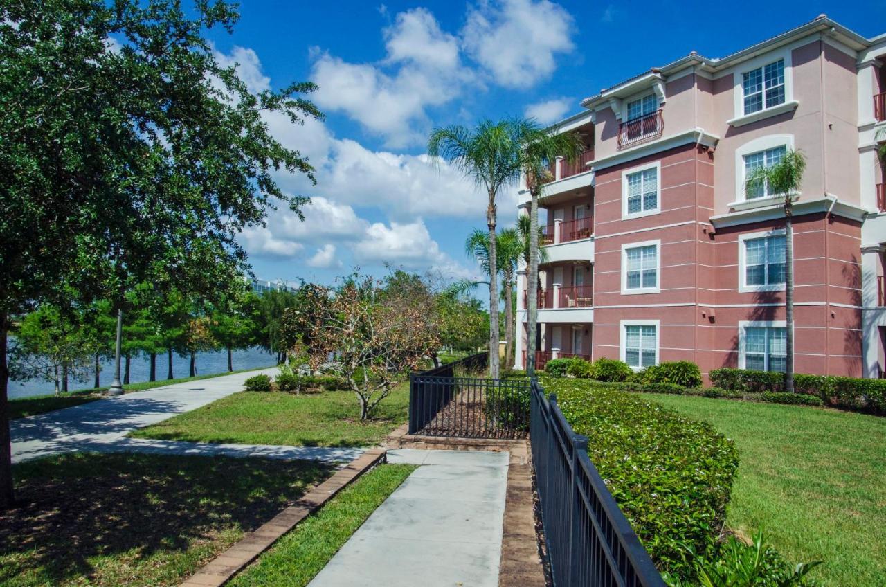 Pleasant And Spacious Town Near The Convention Center #3vc107