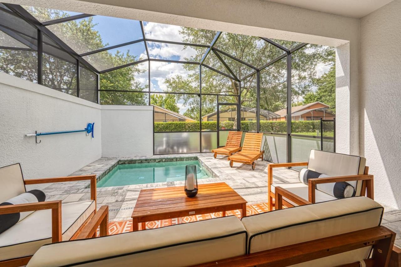 Modern With Private Pool Near Disney Holiday home