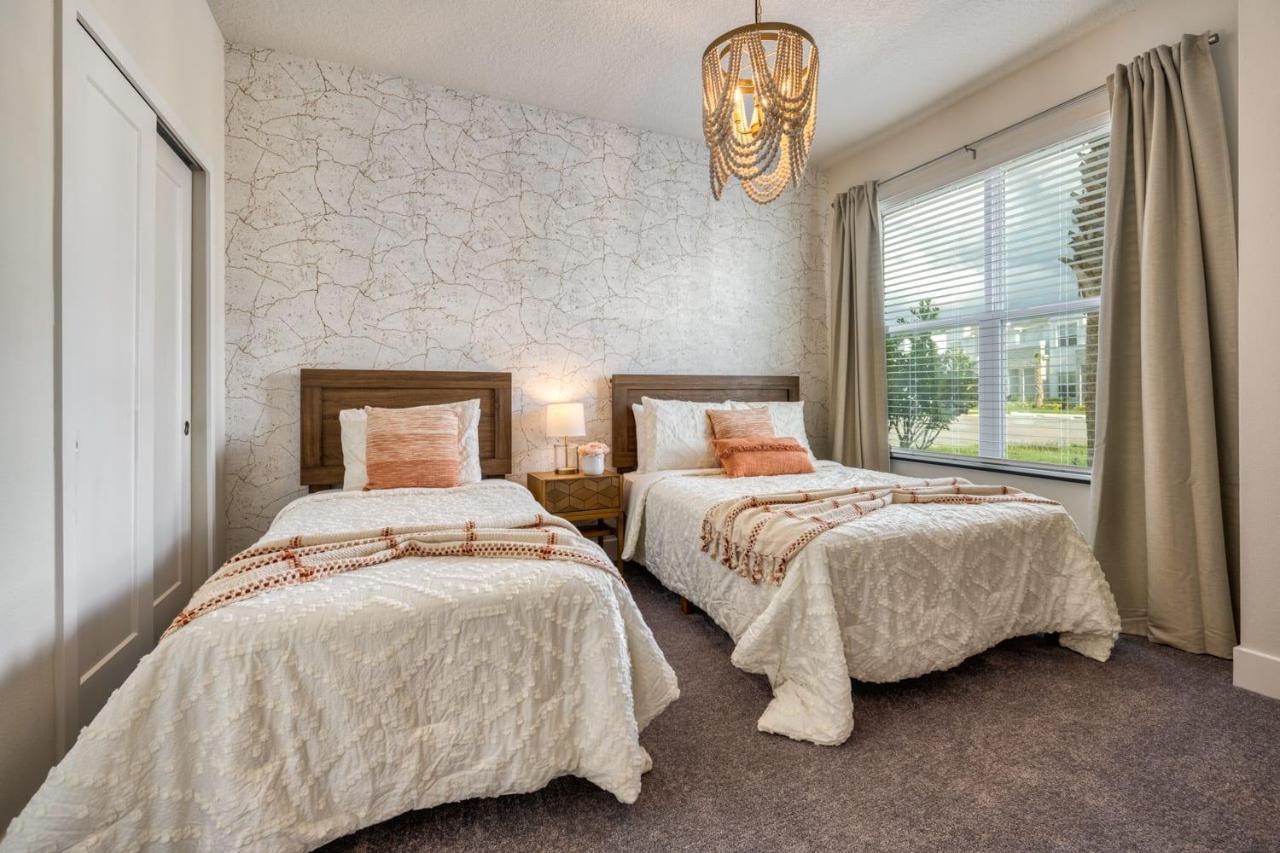 Modern With Private Pool Near Disney *