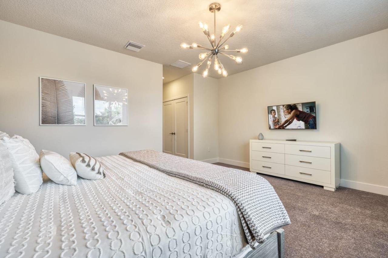 Holiday home Modern With Private Pool Near Disney Orlando