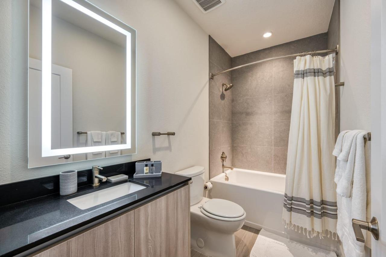 Modern With Private Pool Near Disney Orlando