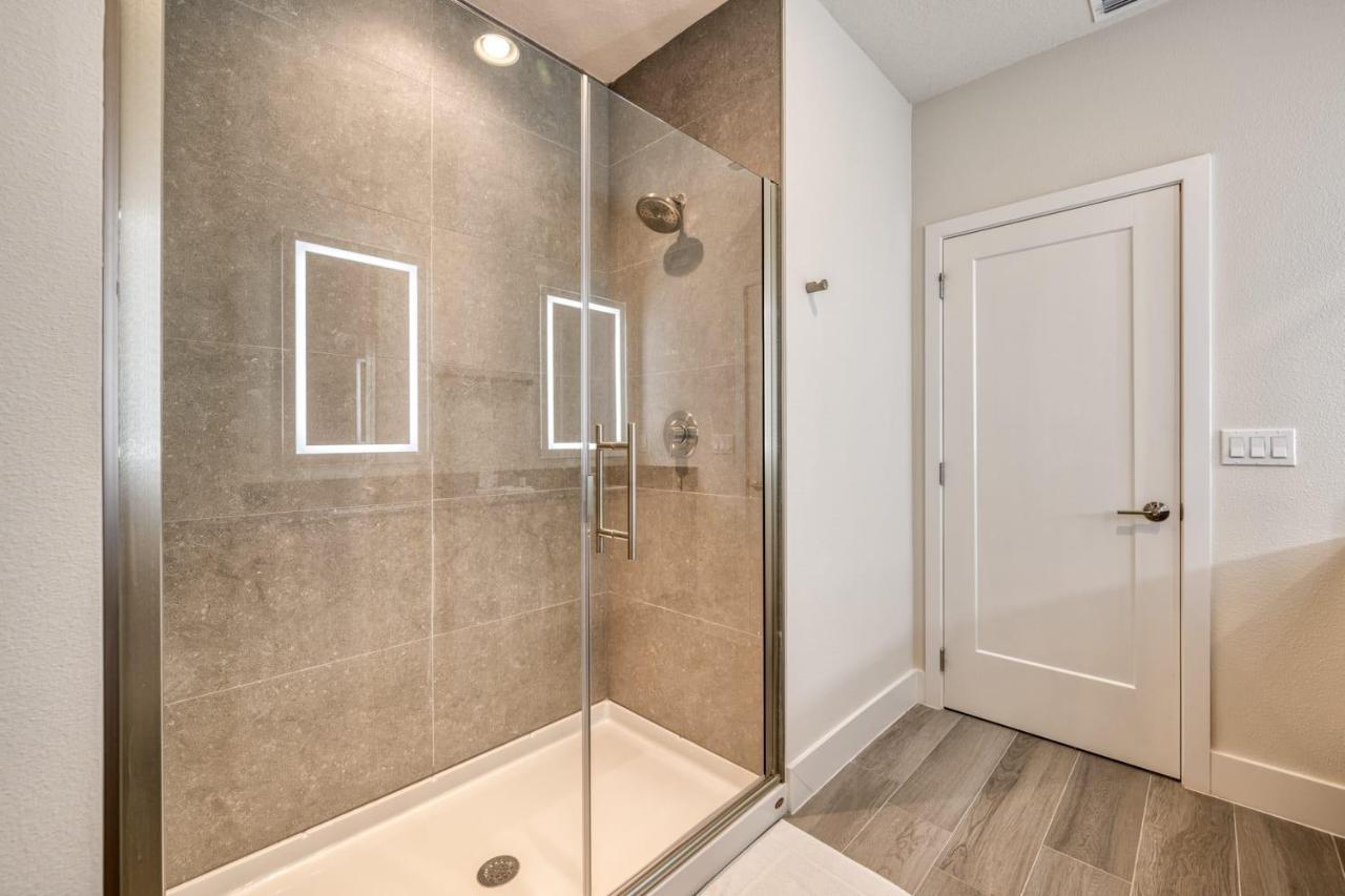 Modern With Private Pool Near Disney