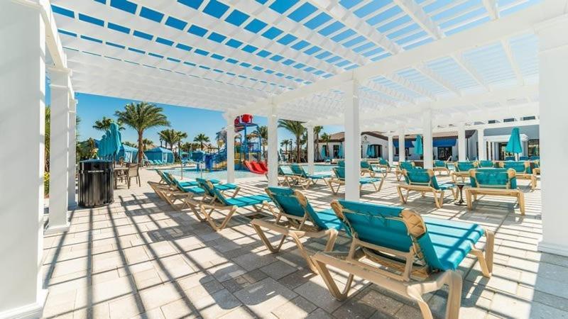 Holiday home Amazing 6 Bedroom 4.5 Bath Windsor At Westside Pool *