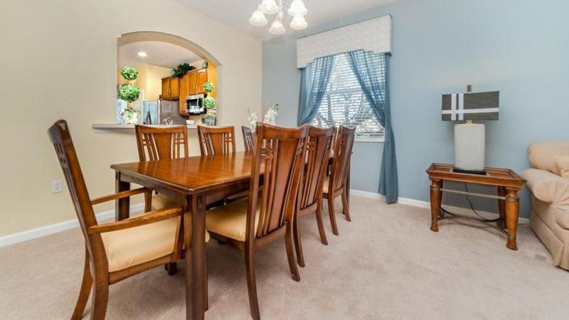 Holiday home Stunning 6 Bedroom Pool In Windsor Hills