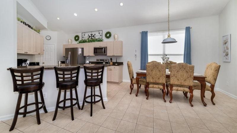 5 Bedroom Pool In Windsor Palms Gated * Orlando