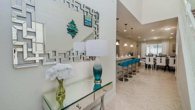 Amazing 6 Bedroom 4.5 Bath Windsor At Westside Pool Holiday home