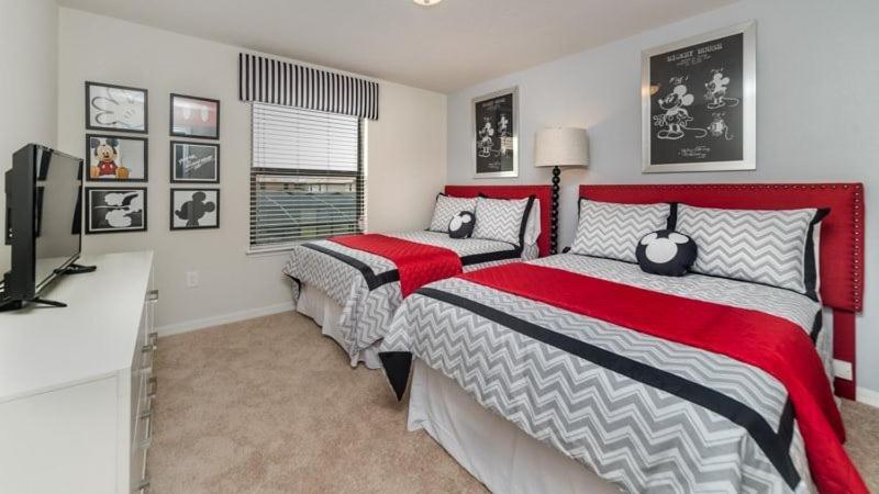 Amazing 6 Bedroom 4.5 Bath Windsor At Westside Pool