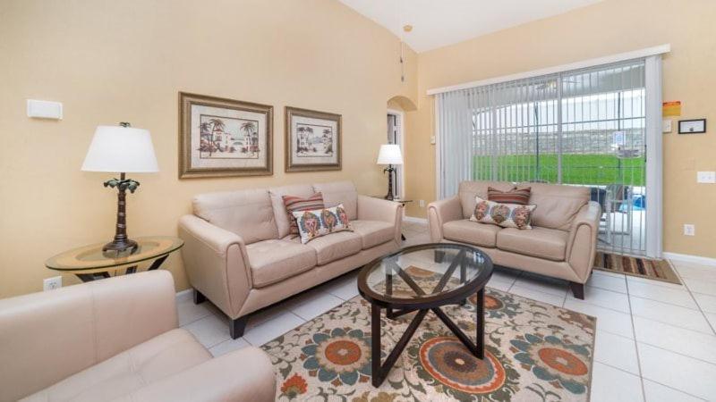 Stunning 4 Bedroom 3 Bath Pool In Windsor Palms Holiday home Orlando