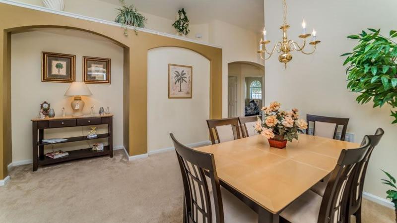 Holiday home Elegant 4 Bedroom With South Facing Pool In Kissimmee *