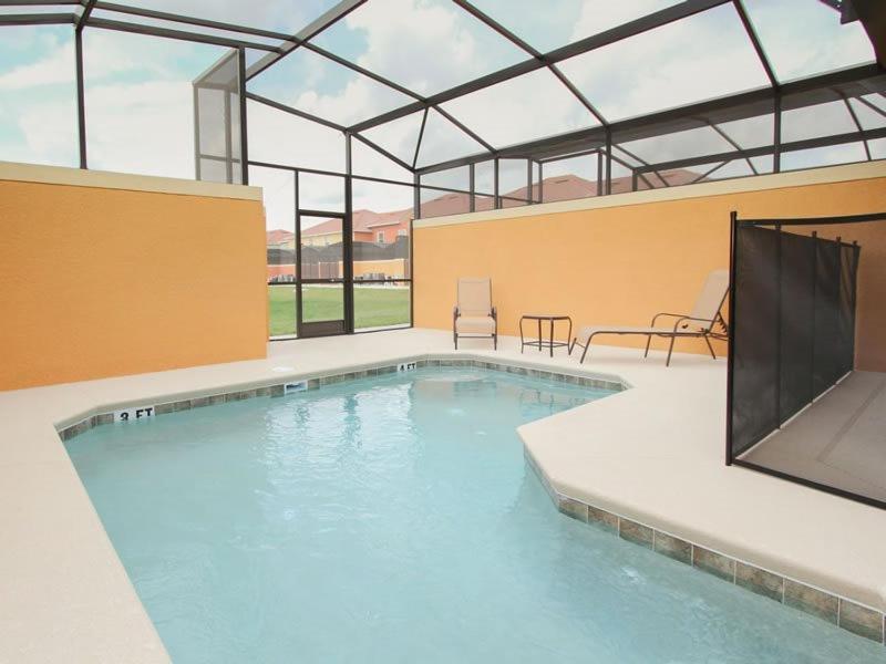 4 Bedroom 3 Bath Town In The Paradise Palms Holiday home