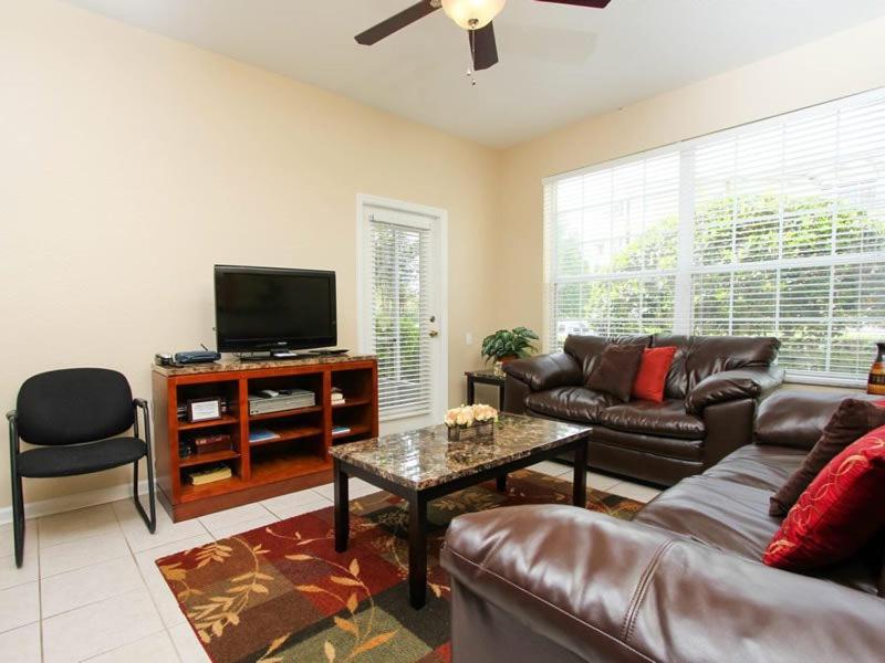 Ground Floor 3 Bedroom 2 Bath Luxury Condo Holiday home Orlando