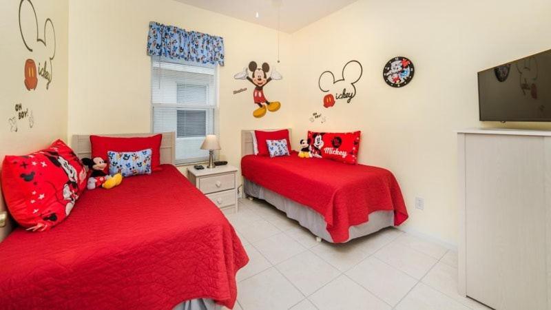 Holiday home Stunning 4 Bedroom 3 Bath Pool In Windsor Palms Orlando