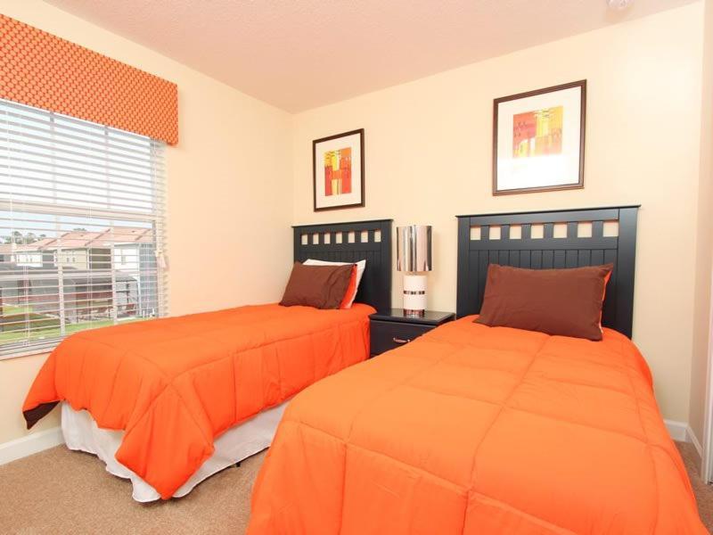 Gorgeous 6 Bed 5 Bath Pool In The Stunning Paradise Palms Orlando