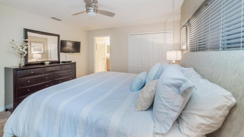 Beautiful 4 Bedroom Town House In The Fantastic Paradise Palms *