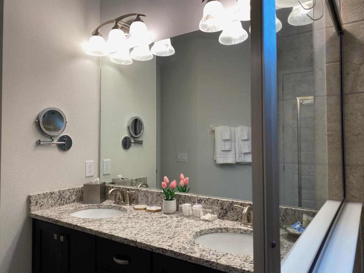 Luxurious Modern Near Disney With Theater, Pool And Spa In Encore At Reunion Orlando