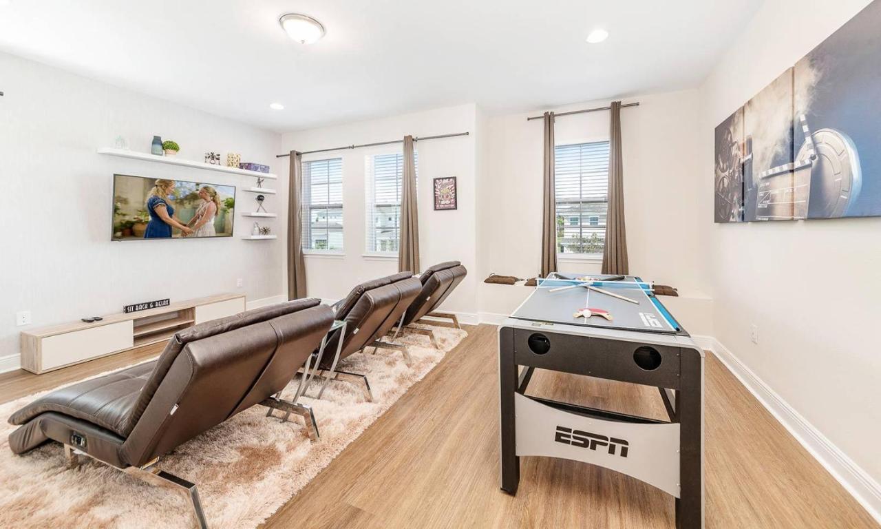 Classic 4 Bdrm With Private Pool At Encore Holiday home