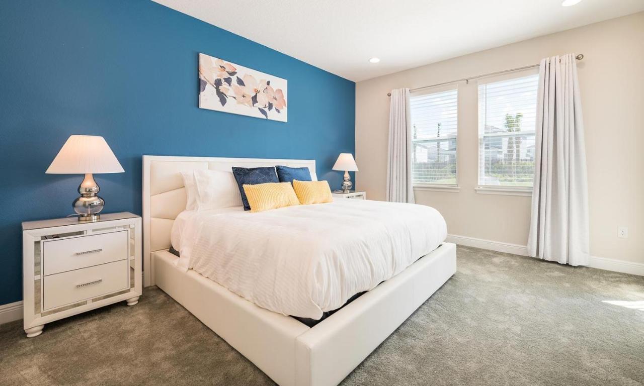 Airy 6 Bdrm Abode With Theater In Encore * Orlando