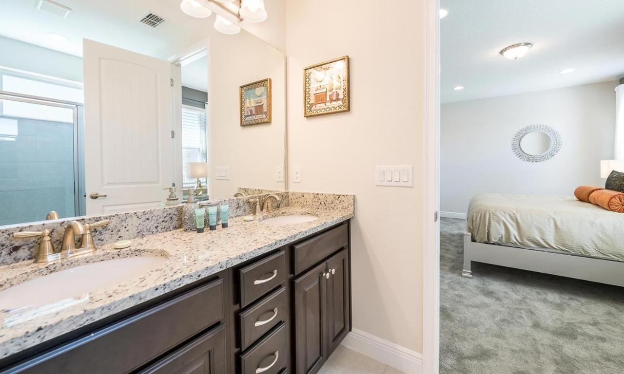 Holiday home Airy 6 Bdrm Abode With Theater In Encore