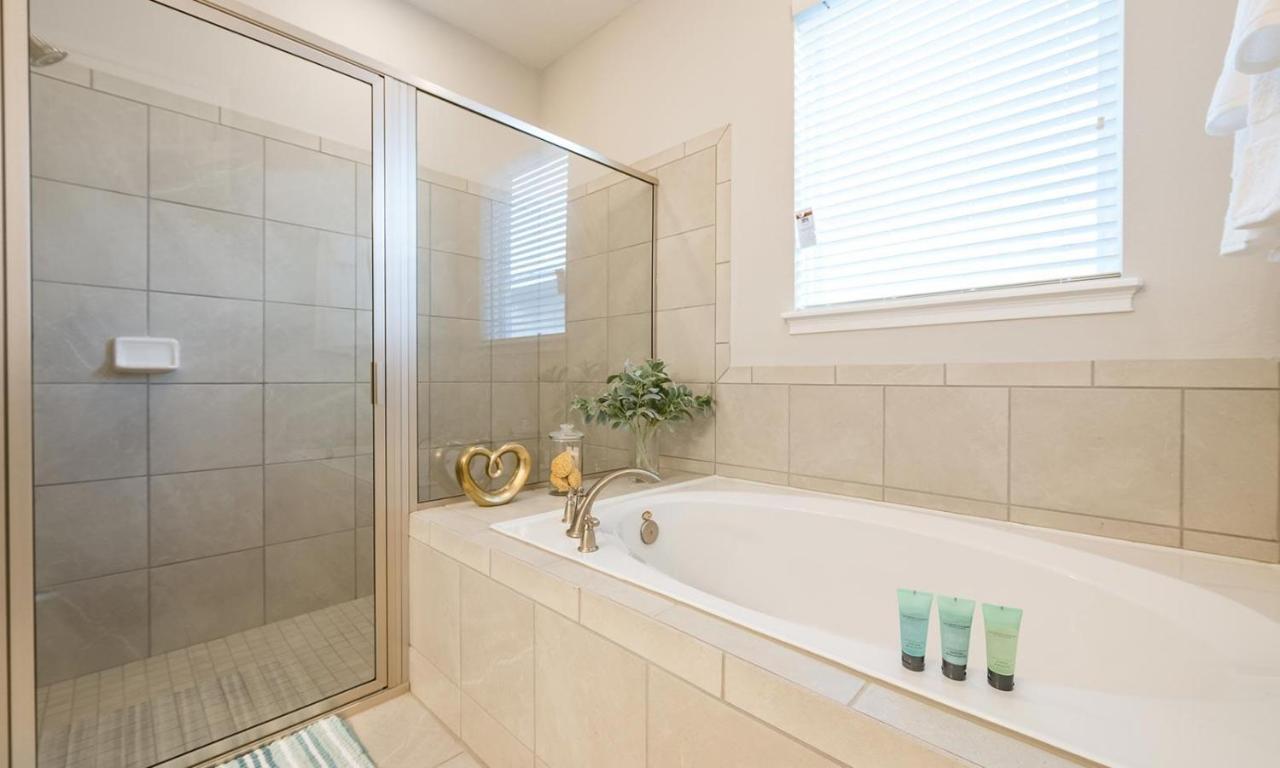 Spacious 8 Bdrm With South Facing Pool In Encore Holiday home Orlando