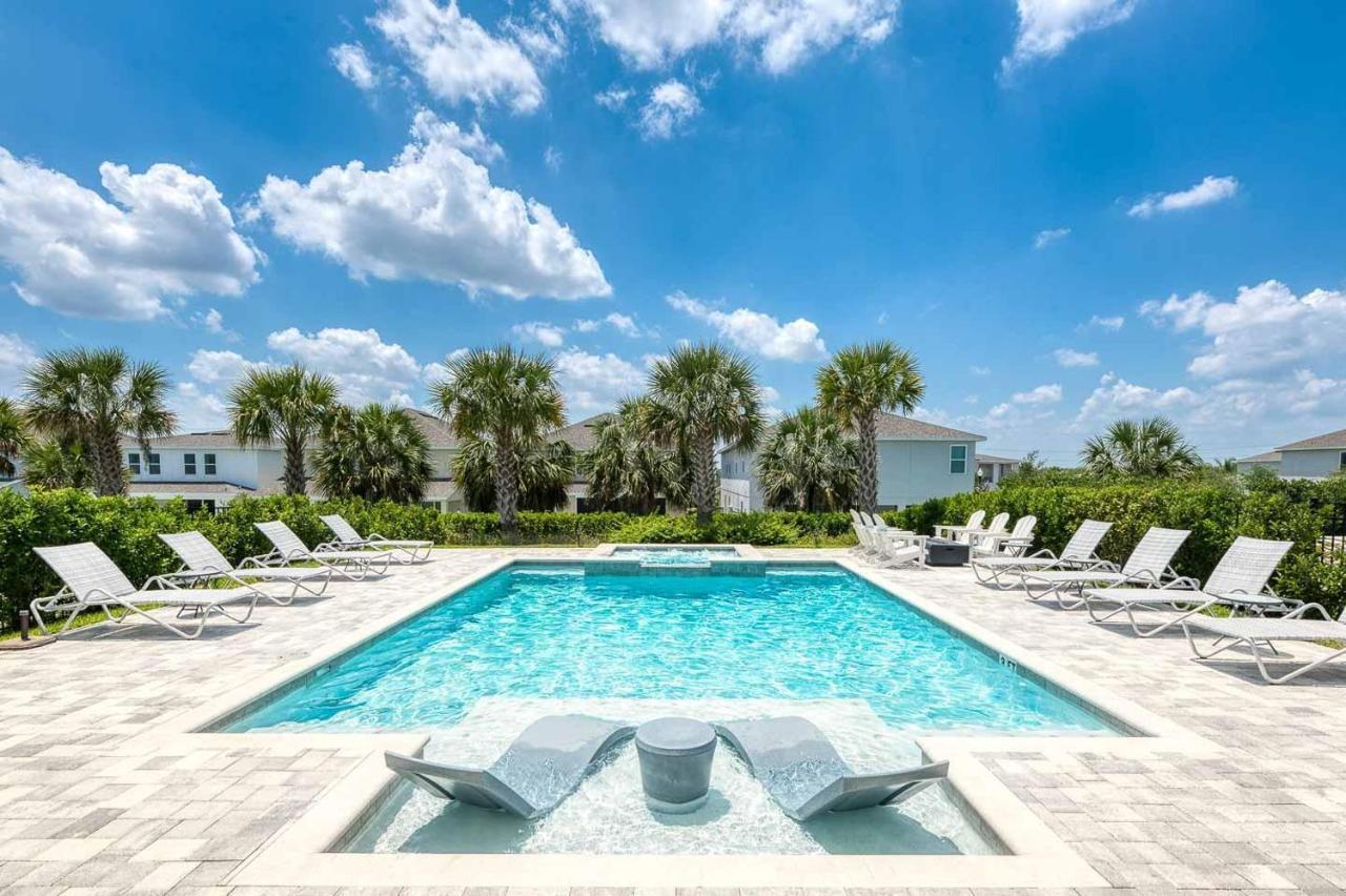Spacious 8 Bdrm With South Facing Pool In Encore Holiday home