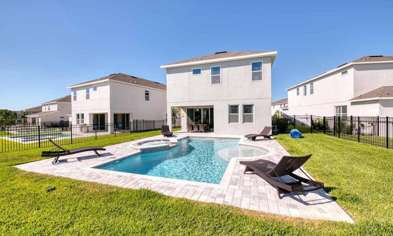 Holiday home Airy 6 Bdrm Abode With Theater In Encore