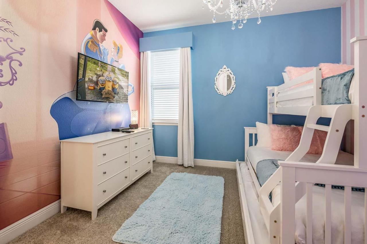 Holiday home Dainty 4 Bdrm With Themed Bedrooms At Encore Orlando