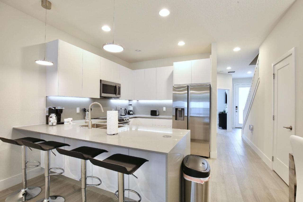 High Luxury 3 Bedroomloft Townhouse In Hidden Forest, With Private Pool! Orlando
