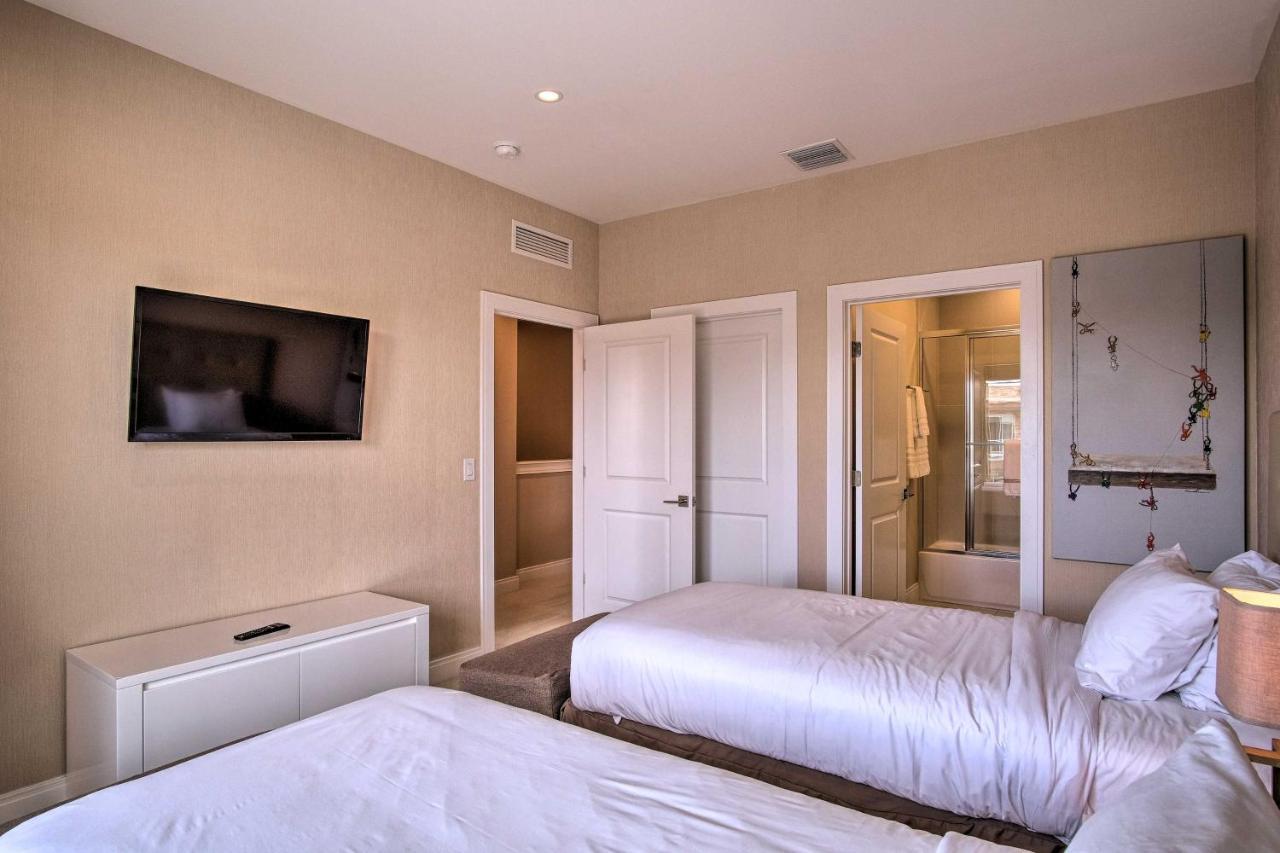 Spacious Magic Village Townhome About 1 Mi To Disney!