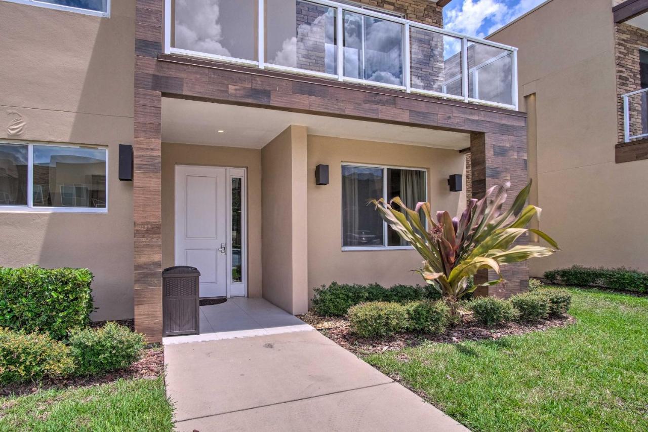 Holiday home Spacious Magic Village Townhome About 1 Mi To Disney!